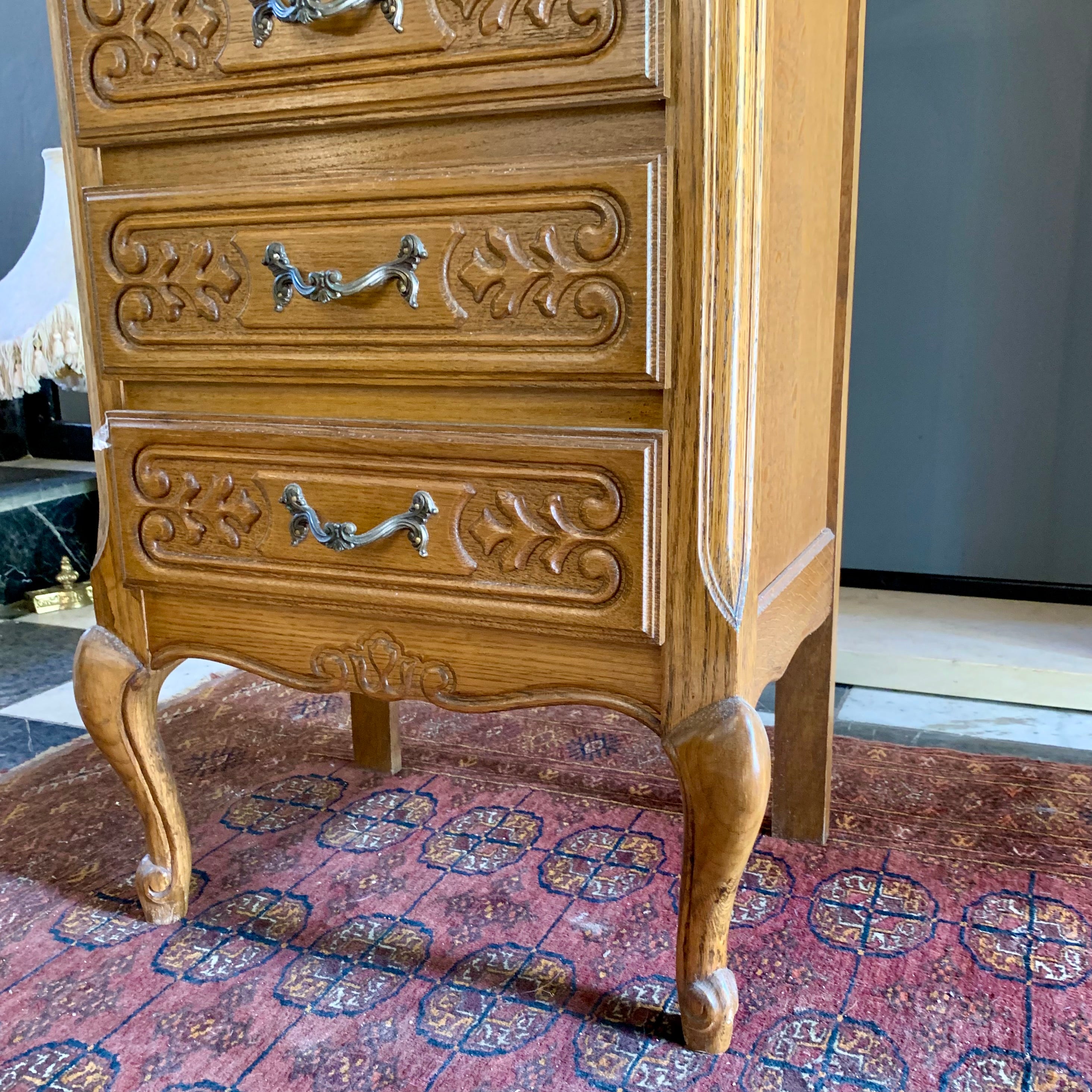 Large Antique Oak Chest of Drawers