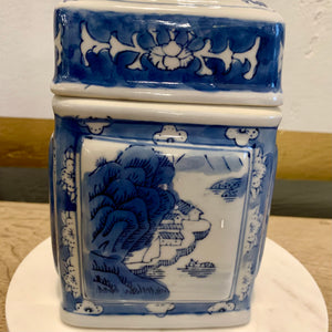 Sweet Porcelain Chinese Container