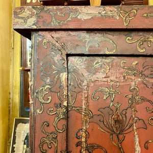 Chinese Red Lacquer Cabinet with Gilt Floral Decoration, Late Qing Dynasty