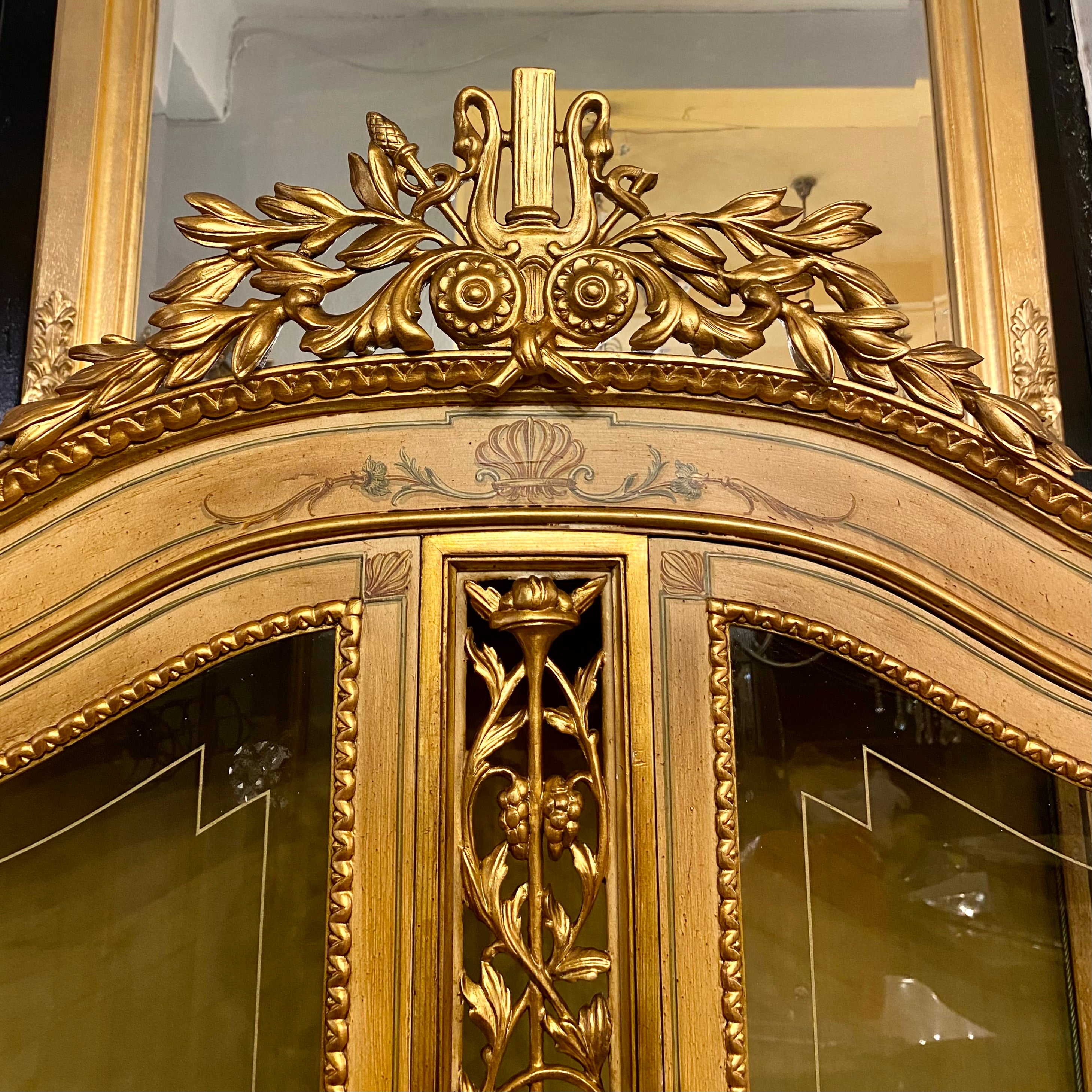 Magnificent Empire Display Cabinet