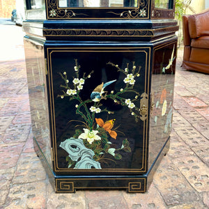 Stunning Vintage Japanese Display Case