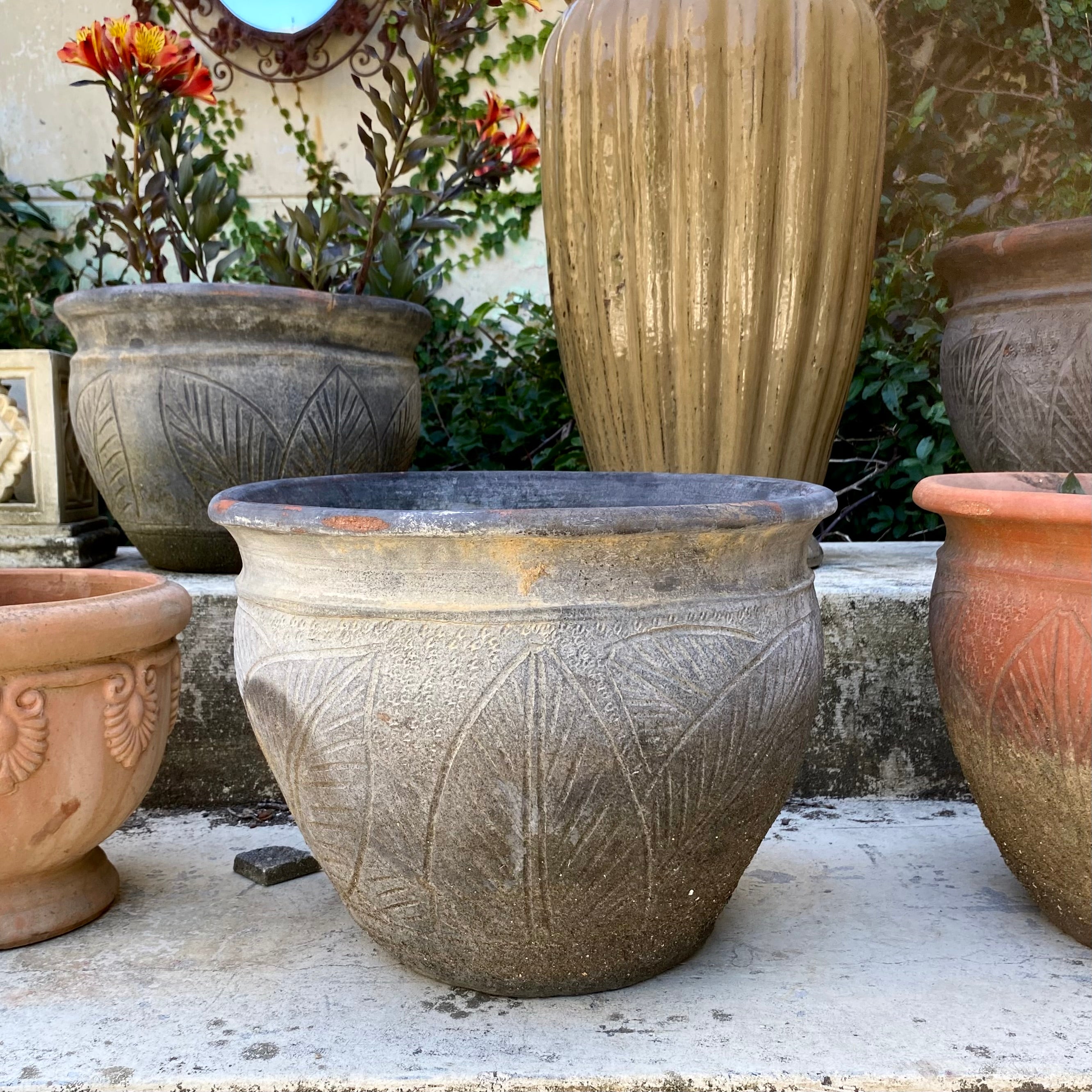 Terracotta Pot with Leaf Detail