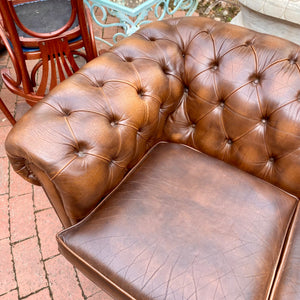 Stylish Brown Chesterfield Sofa