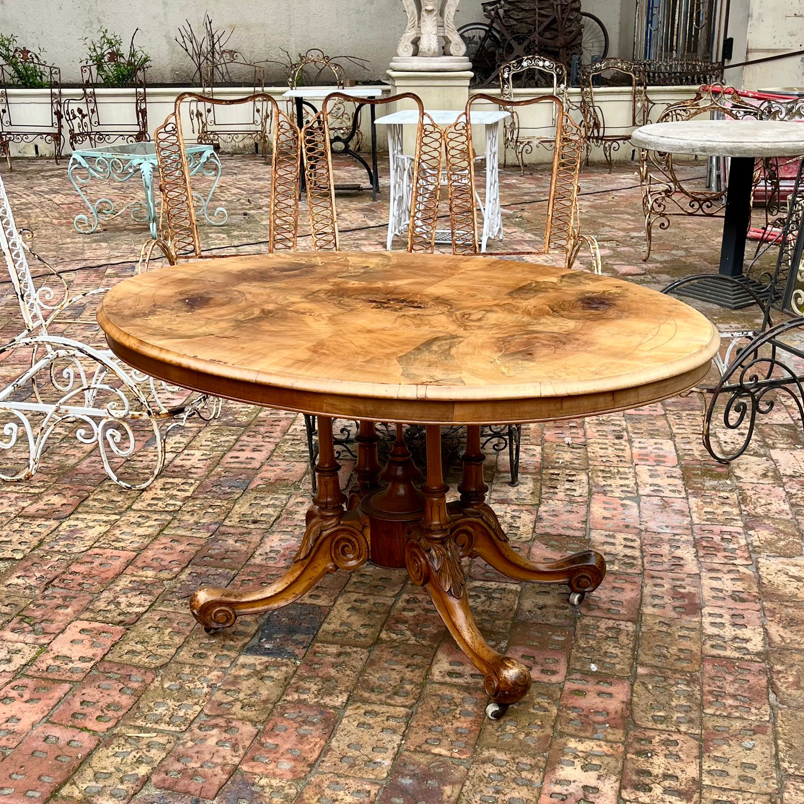 Furniture – Tagged 