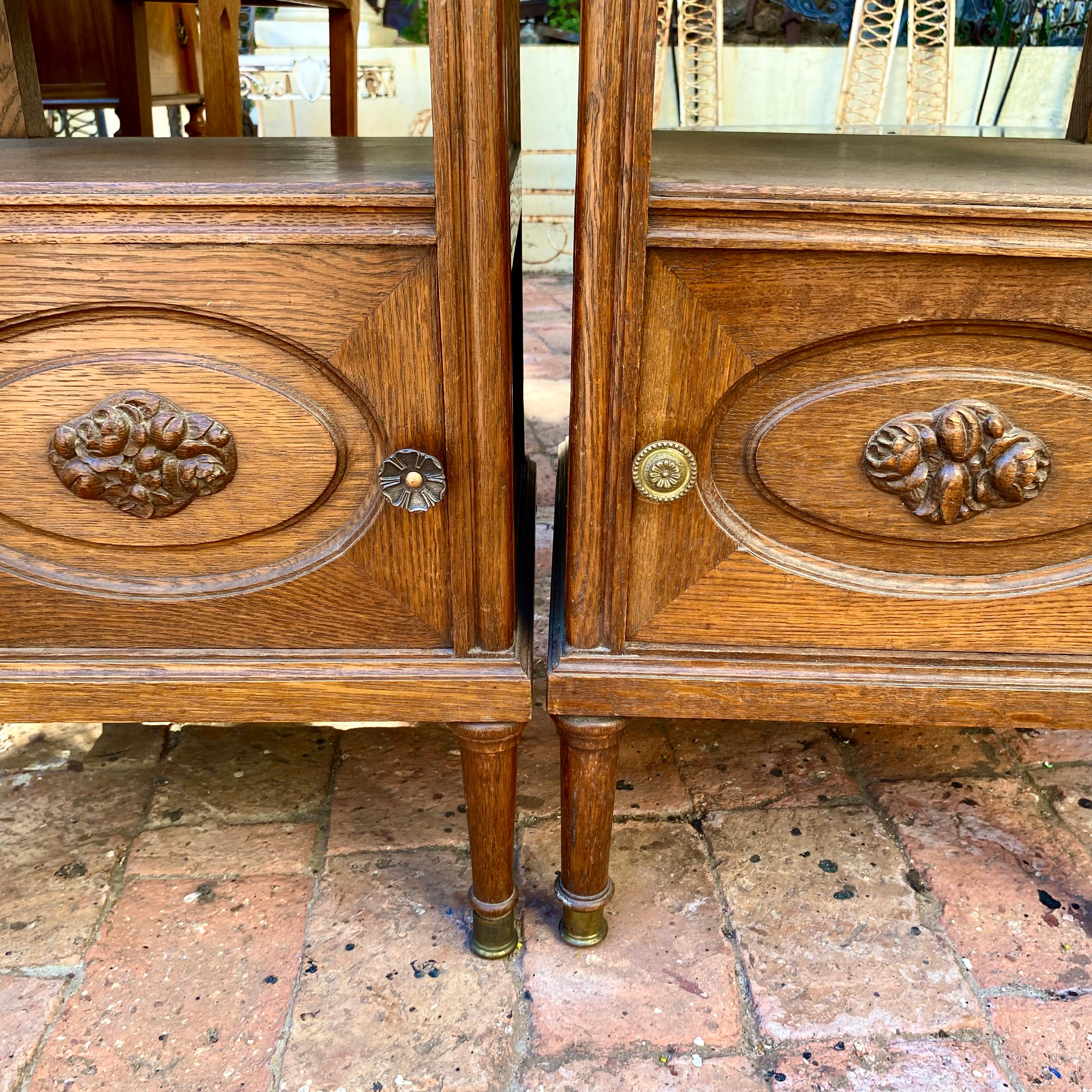 Elegant Pair of Antique Carved Oak Bedside Pedestals