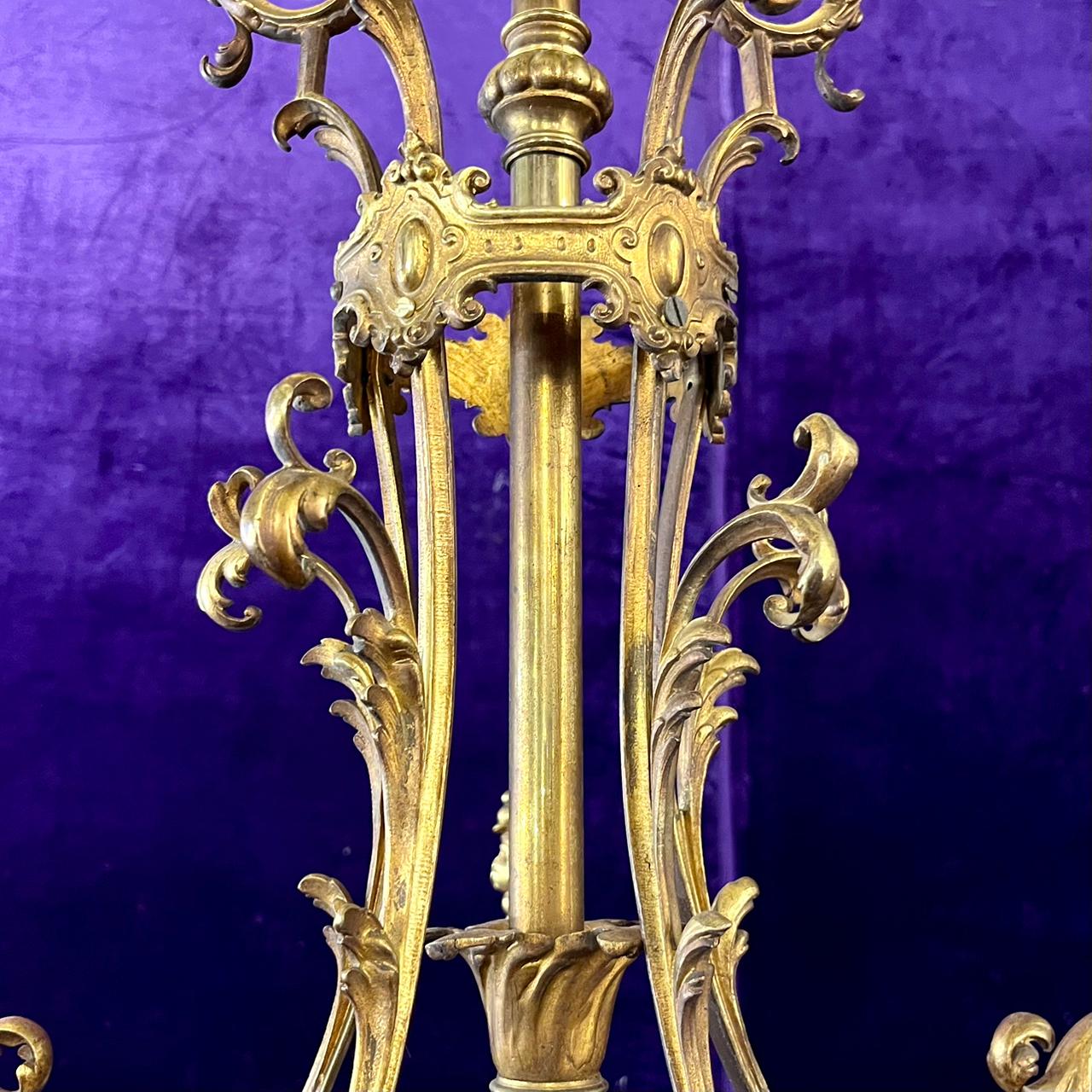 Large French Rococo Revival Chandelier in Gilded Brass, c.1900