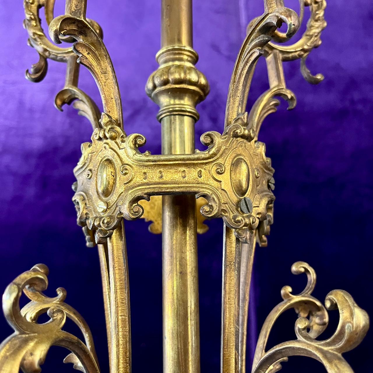 Large French Rococo Revival Chandelier in Gilded Brass, c.1900
