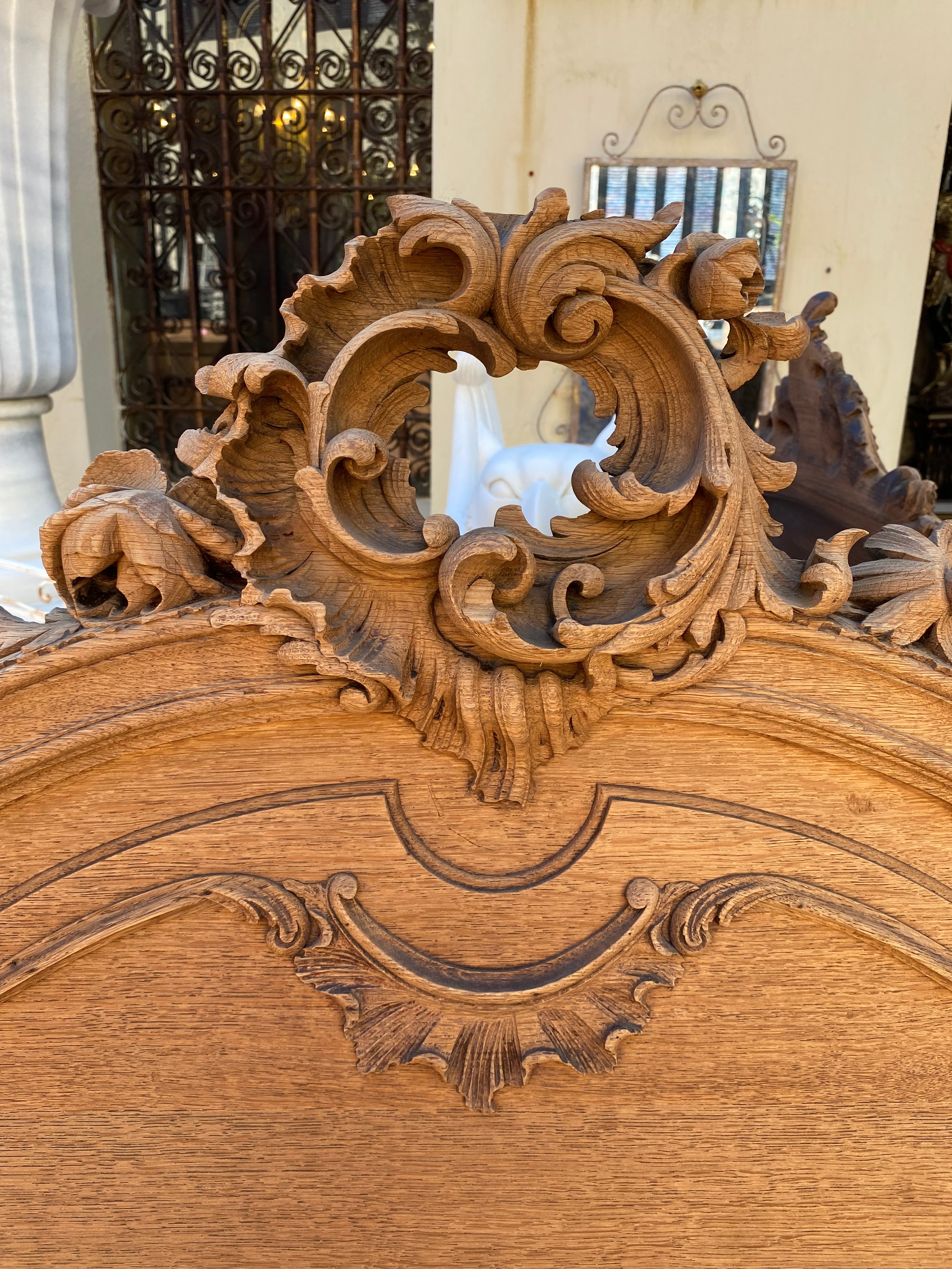 Absolutely Stunning Carved Oak Bed Frame