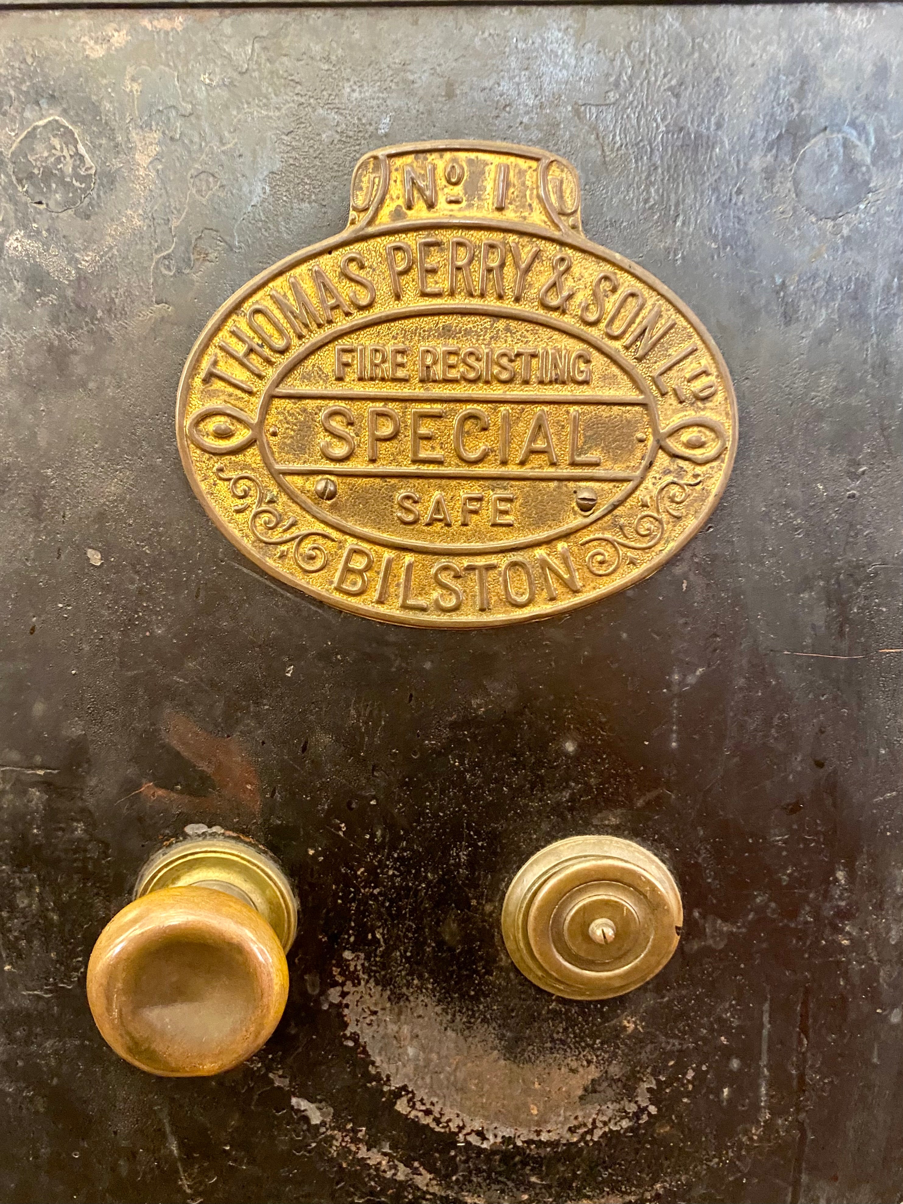Antique Thomas Perry & Sons Safe